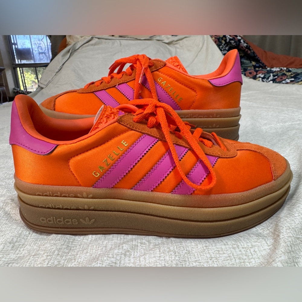 Adidas Gazelle Women's Orange & Pink Sneakers, size 6.